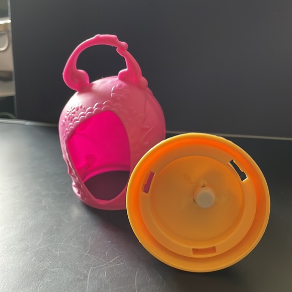 Bobble Head Squirrel with stand and canopy - Picture 2 of 5